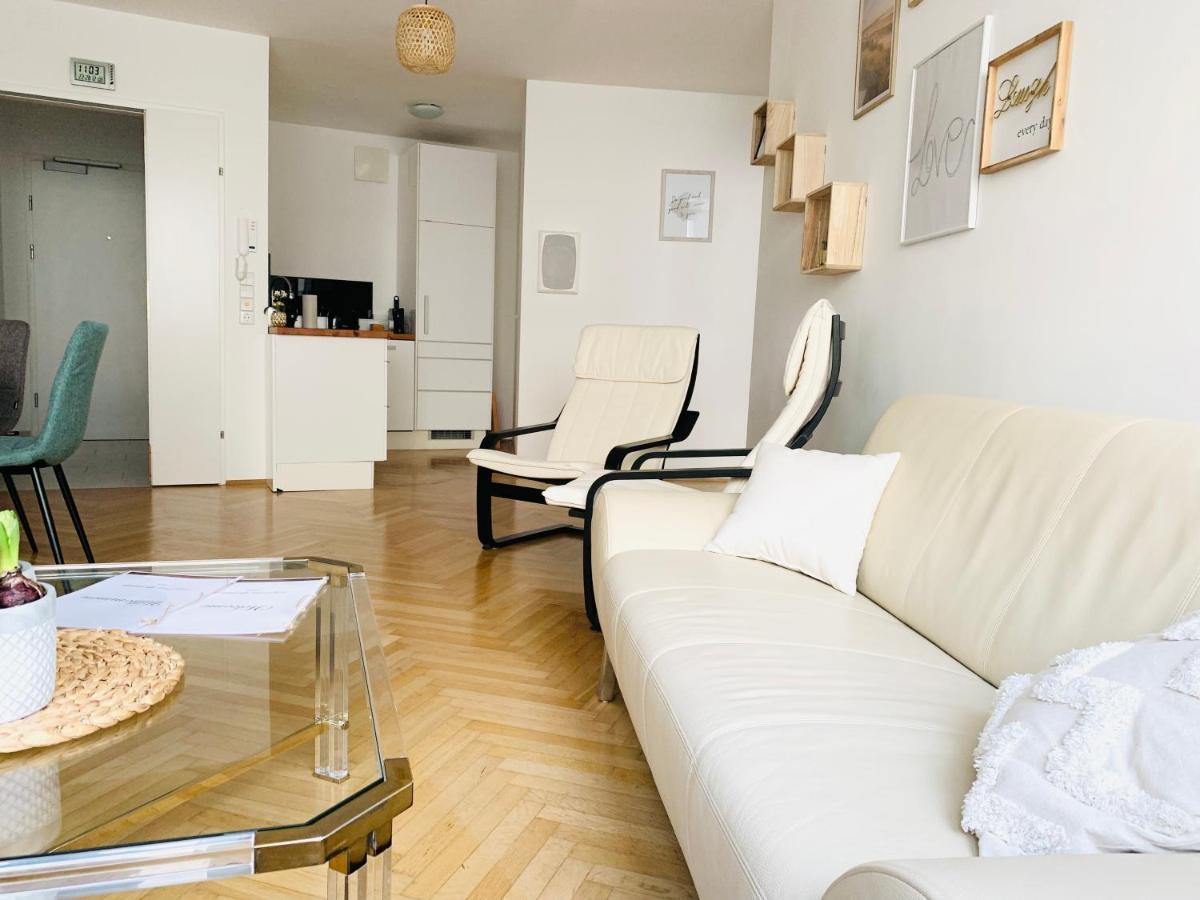 Ruhige Wohnung Im Gasometer Wien *Wifi*U3*Netflix* 외부 사진
